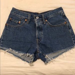 Levi’s shorts